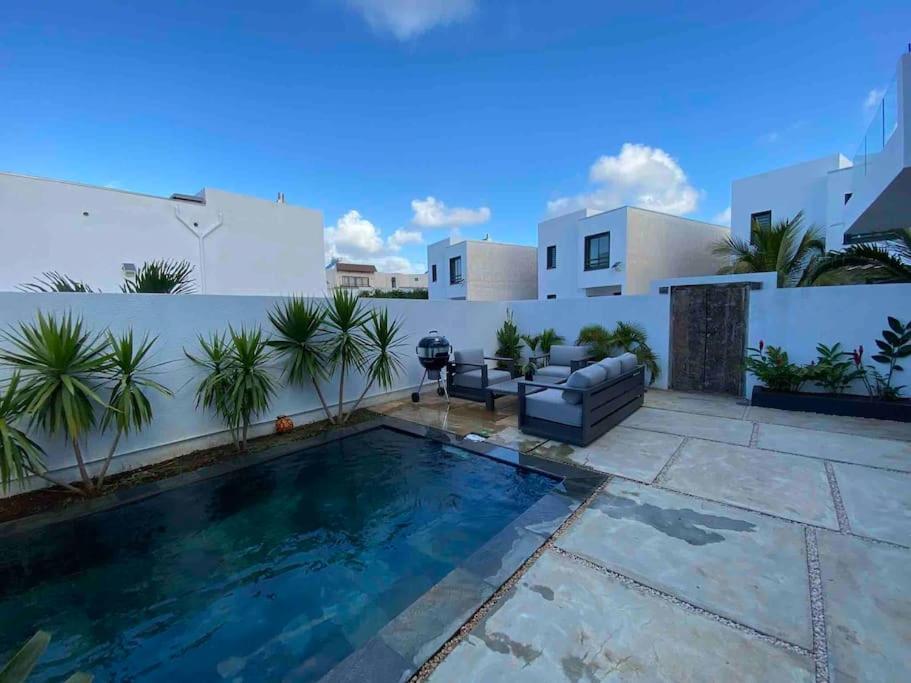 Magnifique Villa Avec Piscine Grand Bay Ngoại thất bức ảnh